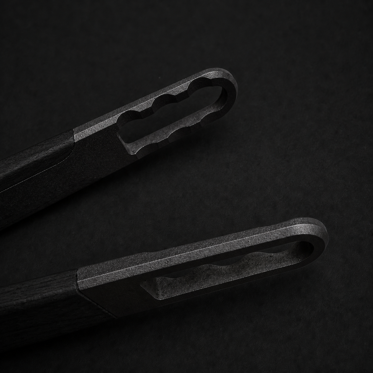 Kaloud Vestara Niris Tongs Black, view 3