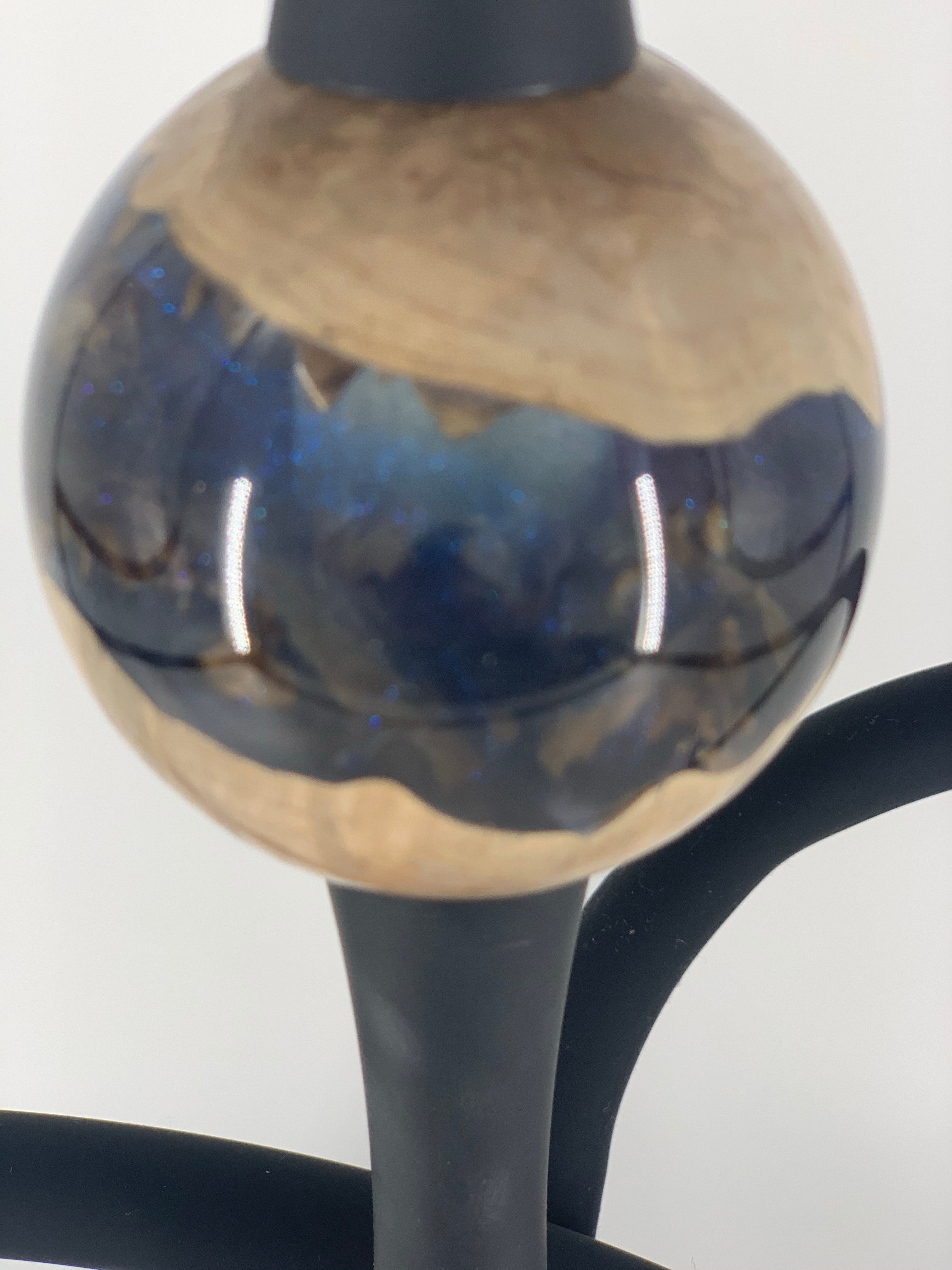 B2 Hookah F-22 Orb Precious Cut Collection Upside Down Earth - Hookah Junkie