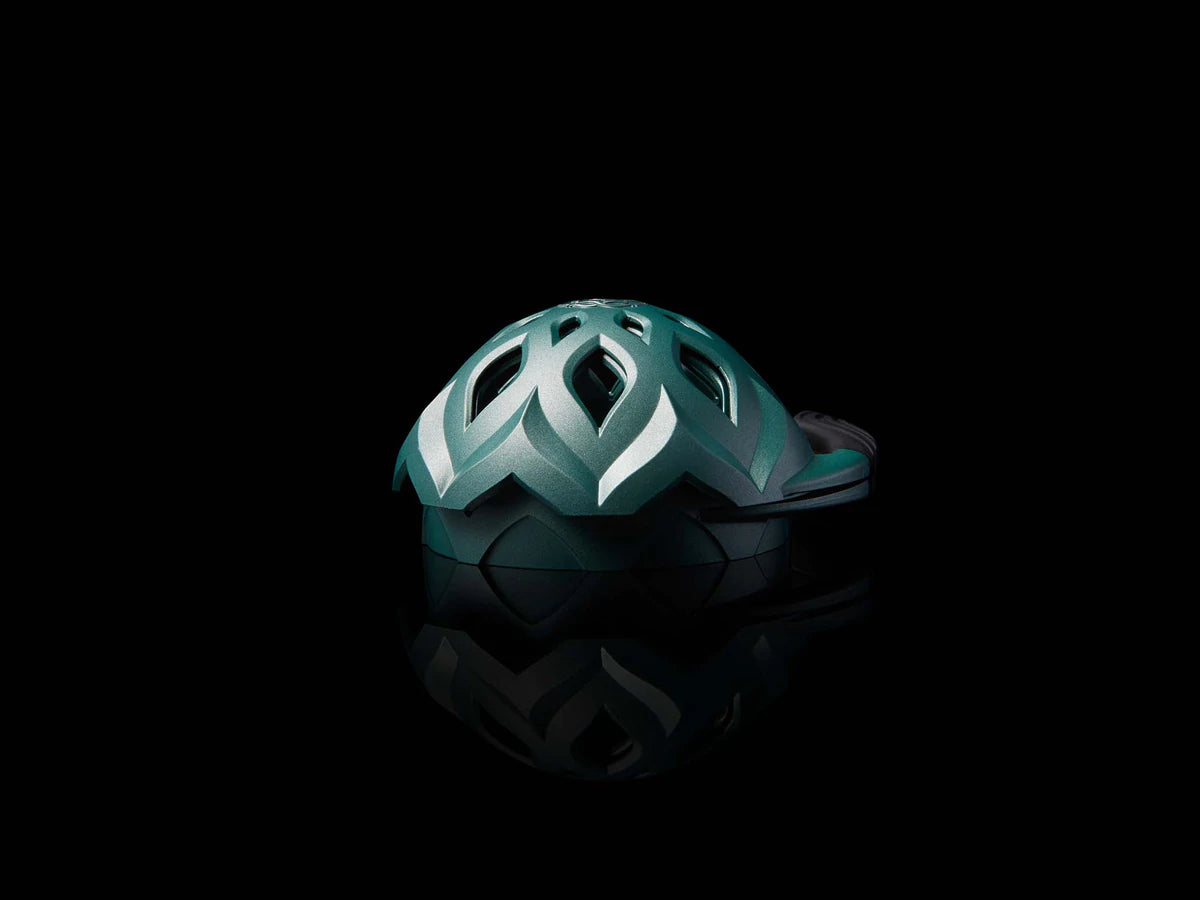 Lotus® III - Aluminum - Hookah Junkie