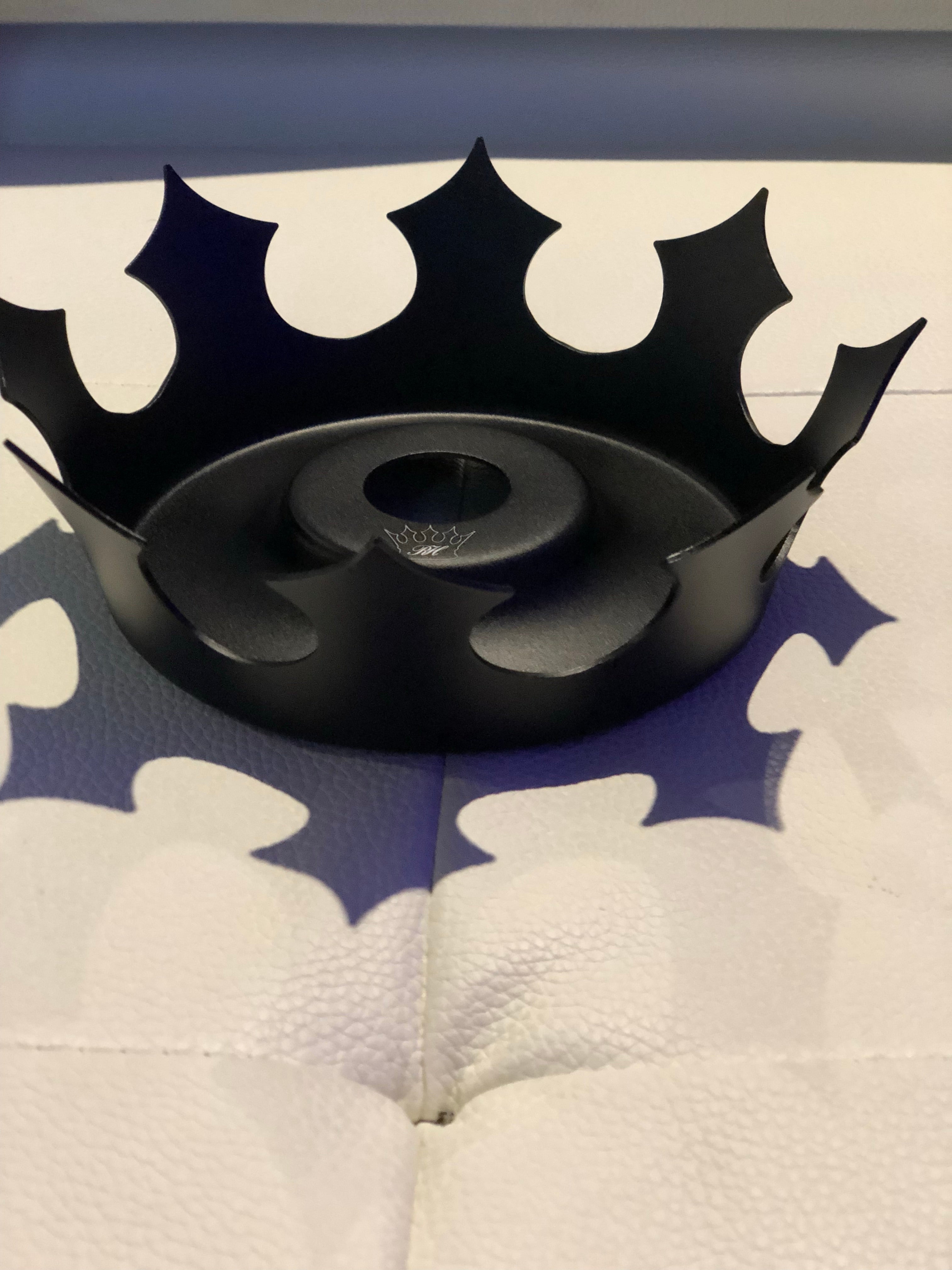 Regal Hookah Crown Tray – Hookah Junkie
